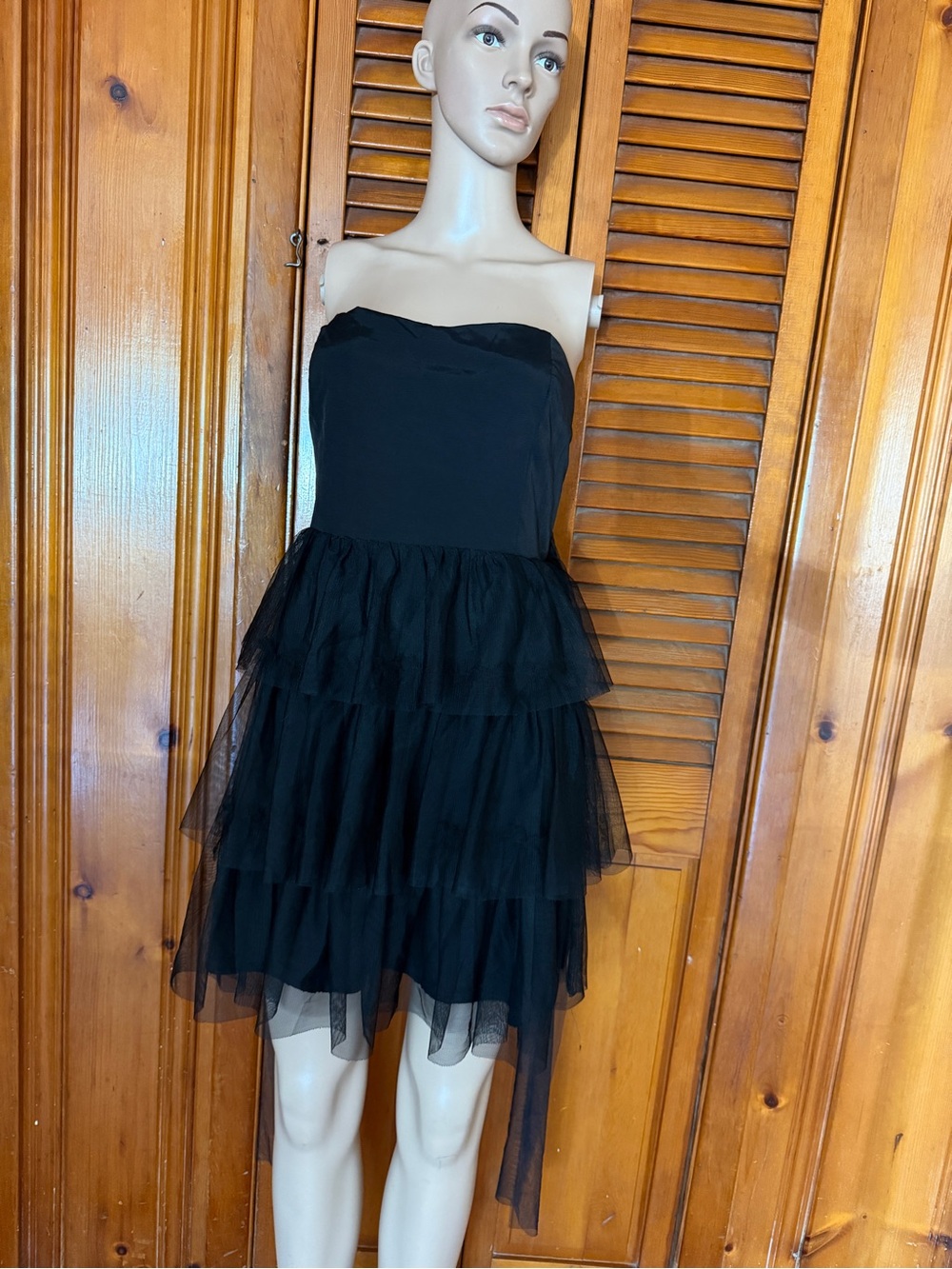 Kimchi Blue Black Strapless Tiered Tulle Party Dress Size L